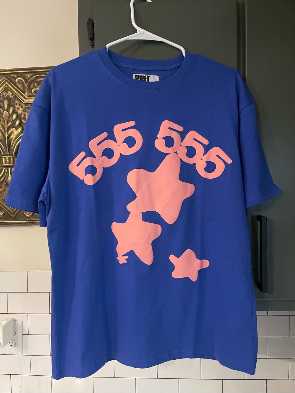 Men’s Graphic Design Tee Size S.